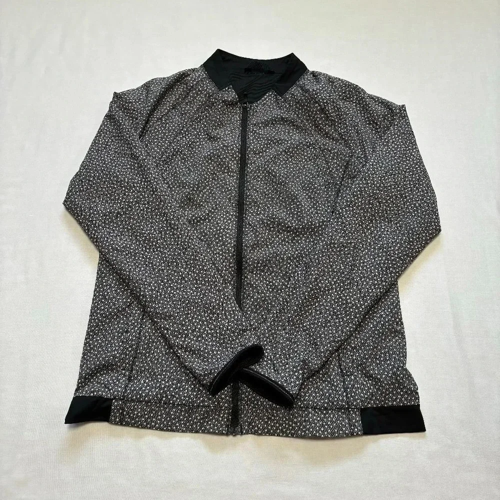 Lululemon Womens Hit It Jacket Size 8 Bomber Frozen Frizz White Black Athleisure
